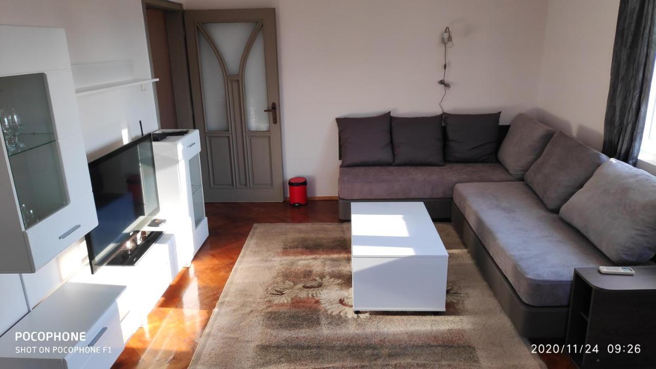 Unique Location Apartment With Parking Burgas Stad Buitenkant foto
